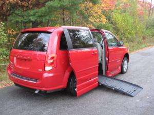 thumbs dodge grandcaravan 2012 902904194be0fedb5aa0091ac233b596 How To Sell Wheelchair Vans