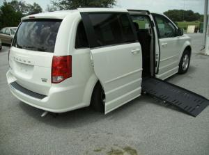 thumbs dodge grandcaravan 2012 ae1e7d5e8c0eada8d0095779bce74f03 About Wheelchair Minivans