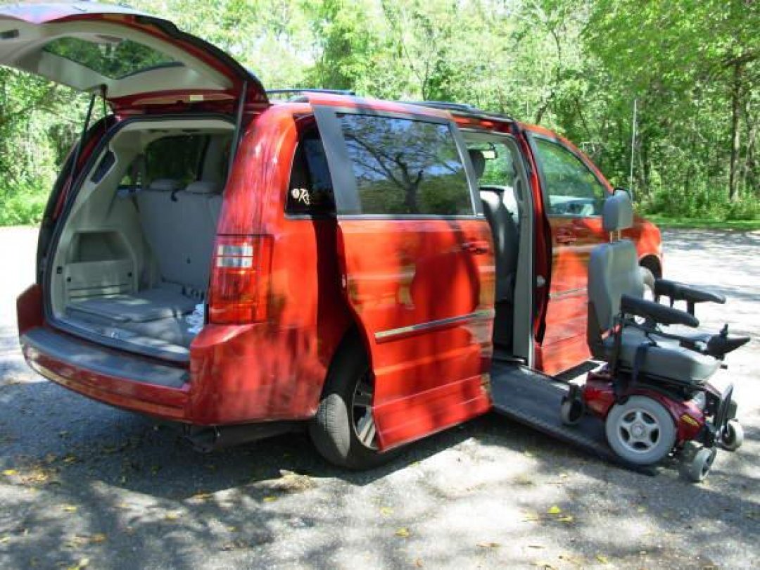 Read Tips for Selecting the Right Wheelchair Van for Your Needs Dodge Caravan 2008