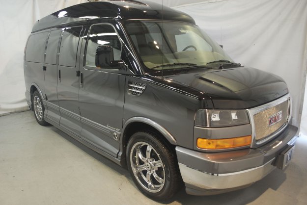 2009_GMC_Savana_Conversion_Van_e220bf9821e95d702ca972d674c0ddee