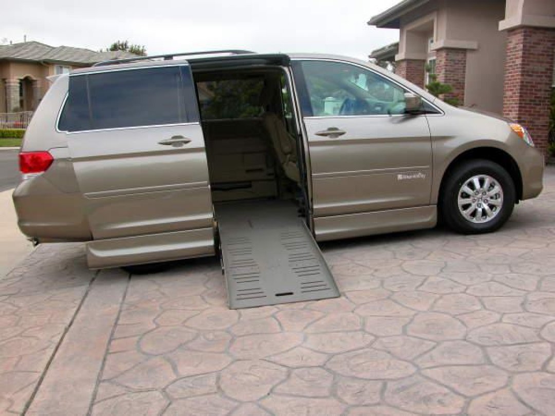 Read Side Entry Wheelchair Vans Explained Honda Odyssey 2010