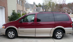 pontiac minivan 2005